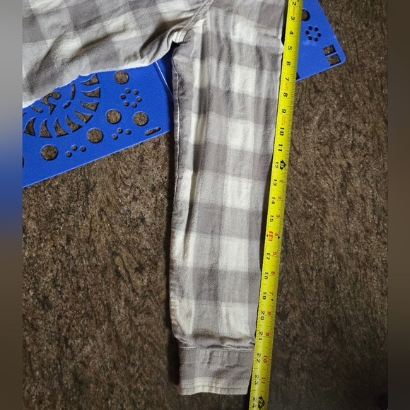 Eddie Bauer Gray Flannel Button Down Hoodied - Picture 9 of 9